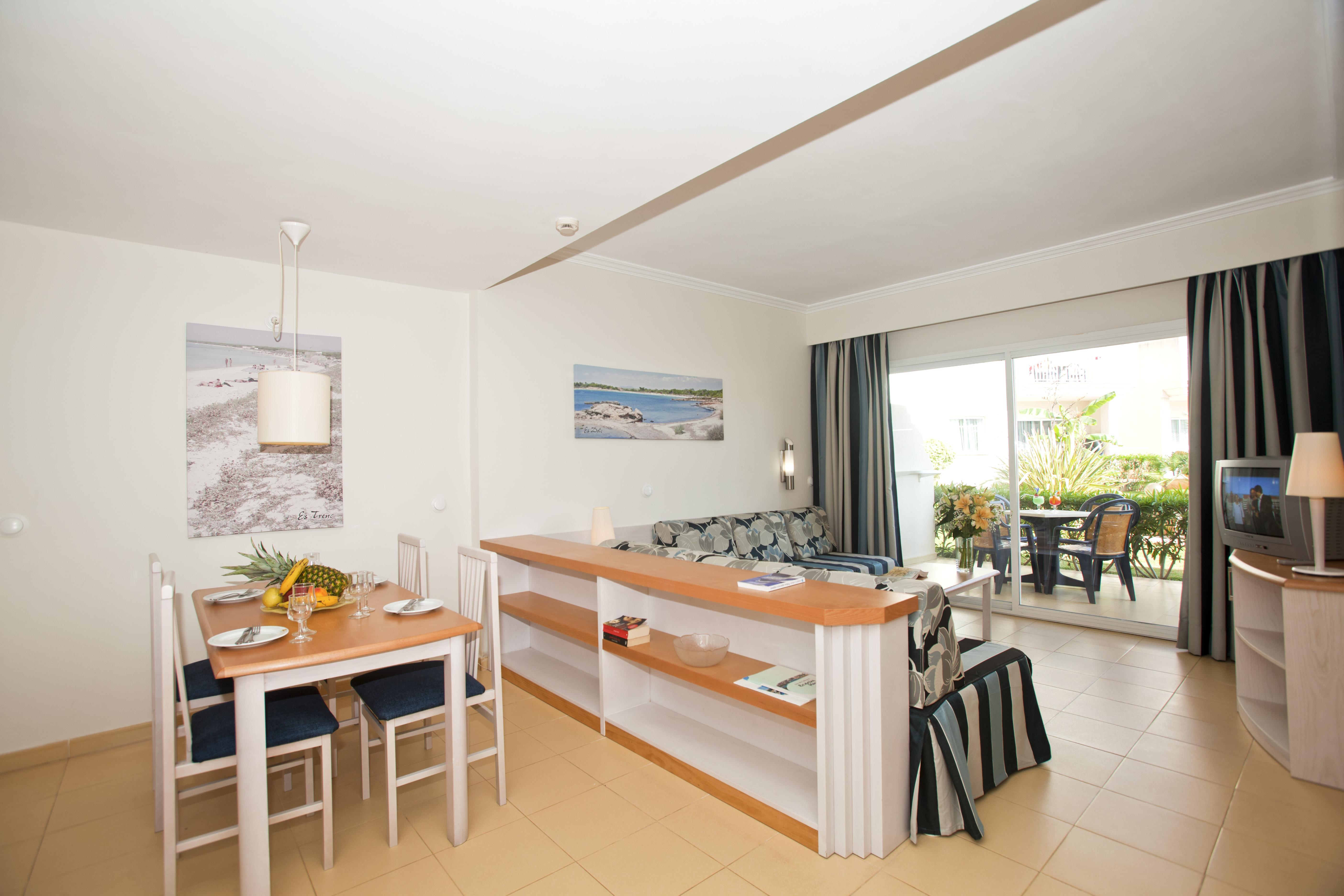 Aparthotel Isla De Cabrera 콜로니아 산트 호르디 외부 사진