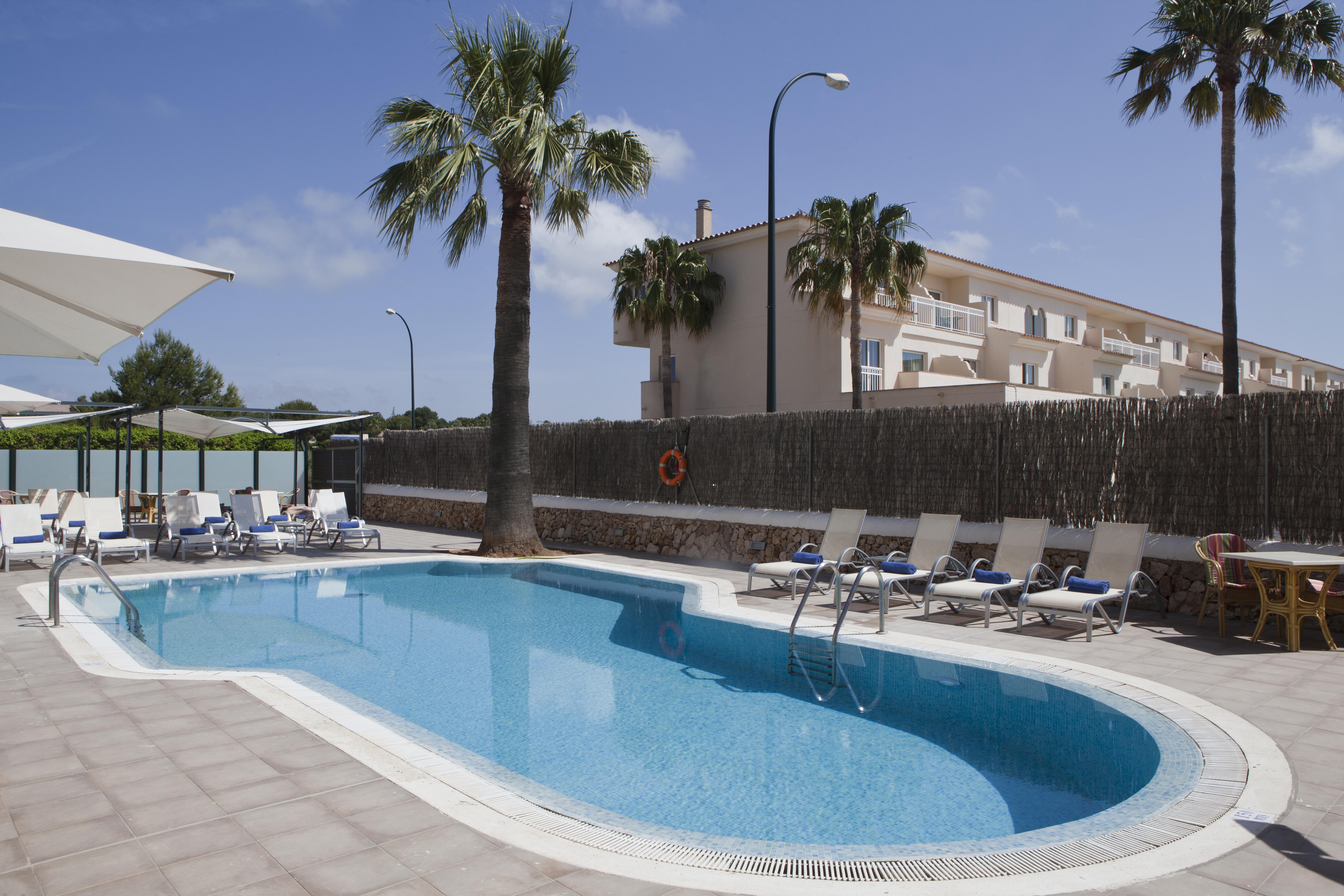 Aparthotel Isla De Cabrera 콜로니아 산트 호르디 외부 사진